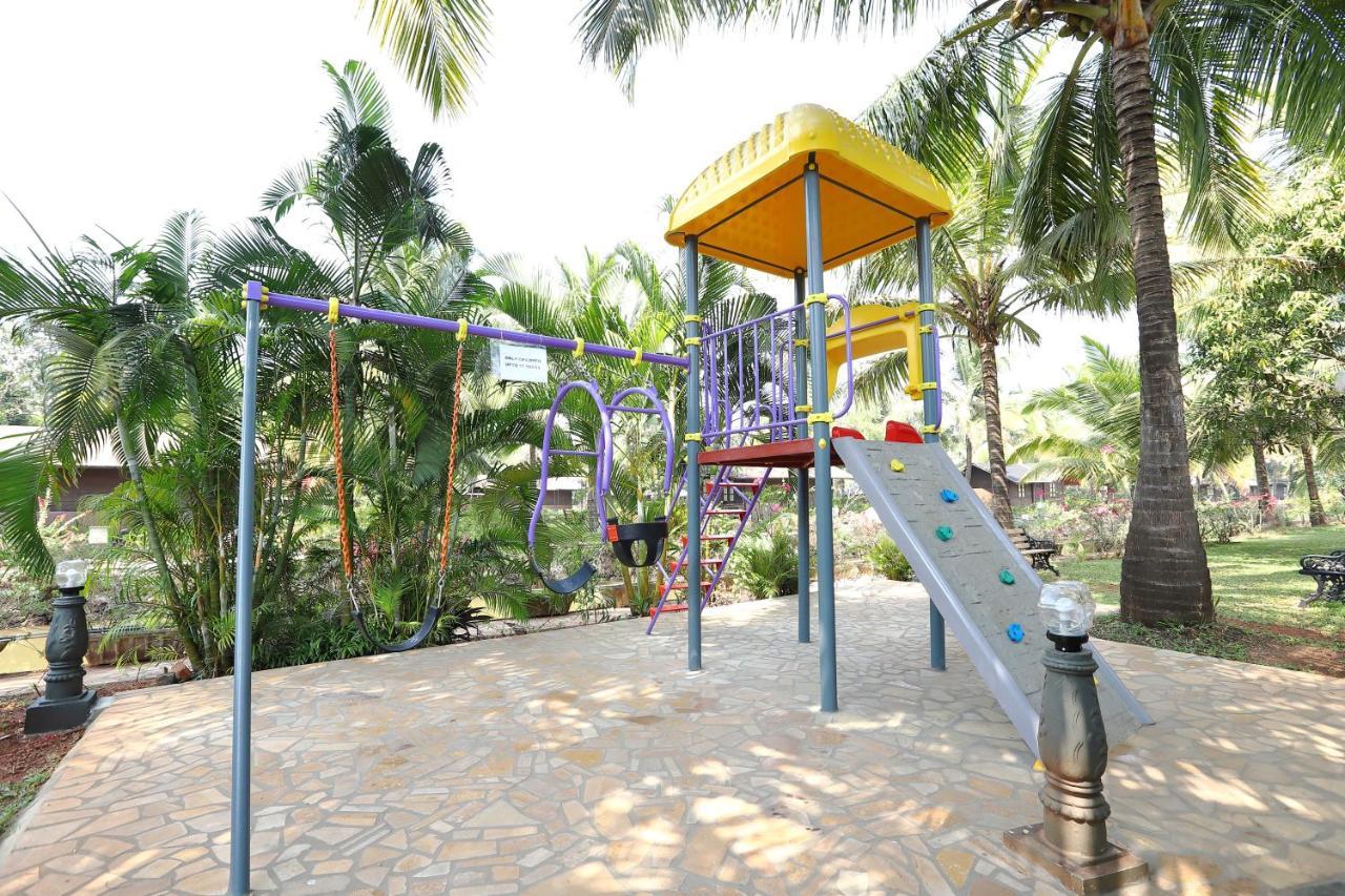 Resort Primo Bom Terra Verde Baga Bagian luar foto