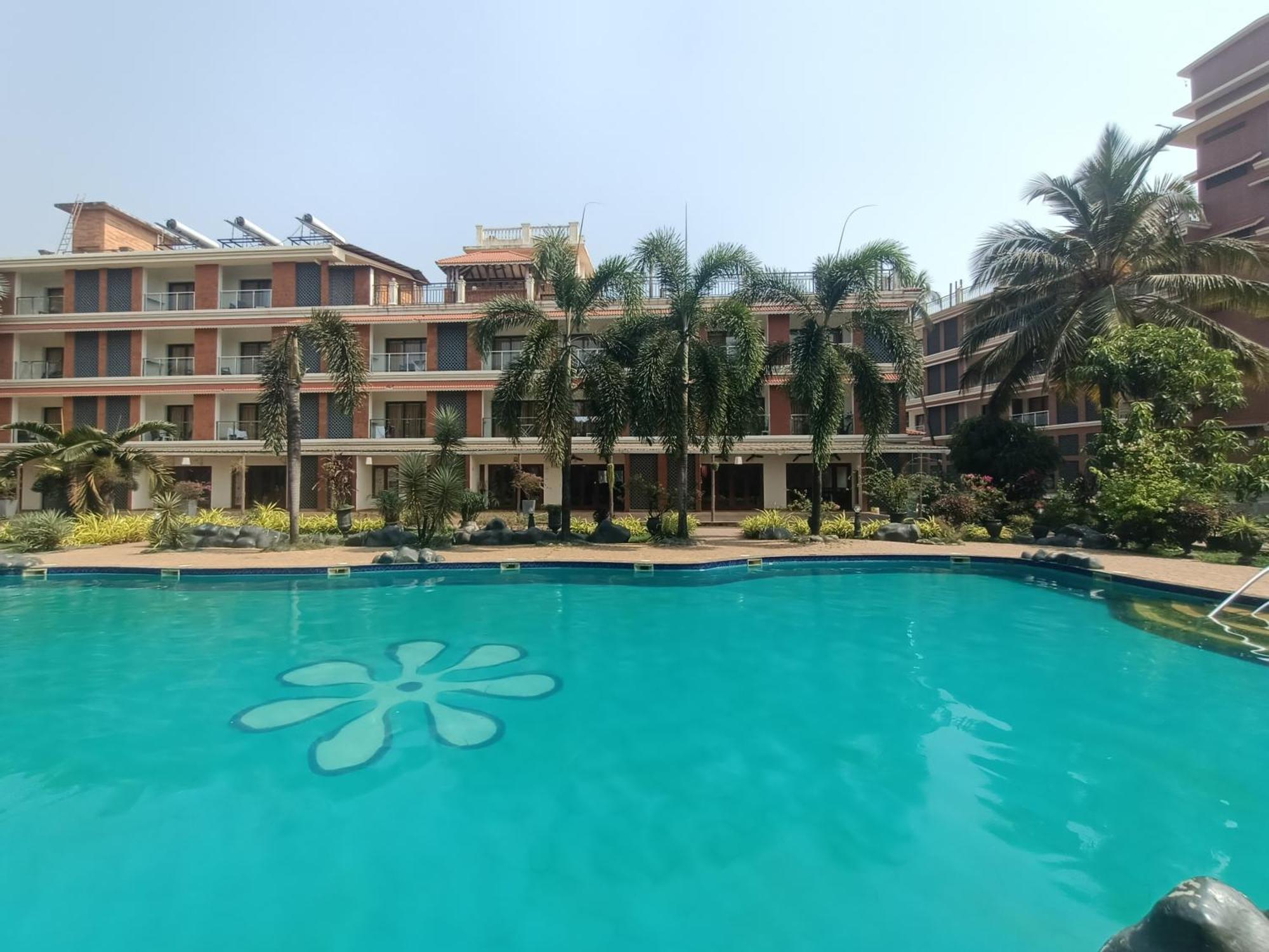 Resort Primo Bom Terra Verde Baga Bagian luar foto